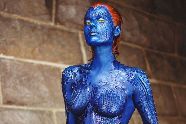 Mystique x-men rebecca romin ist ein blauer held