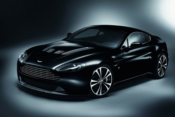 Қара aston Martin фото