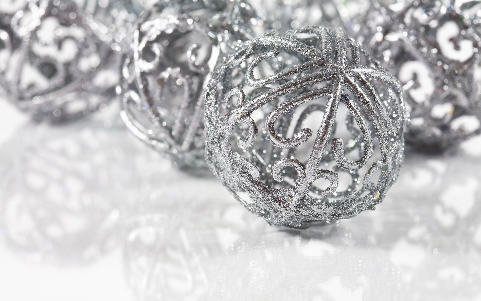 contrasts winter shining christmas glisten cold light desktop decoration crystal sparkling frozen frost
