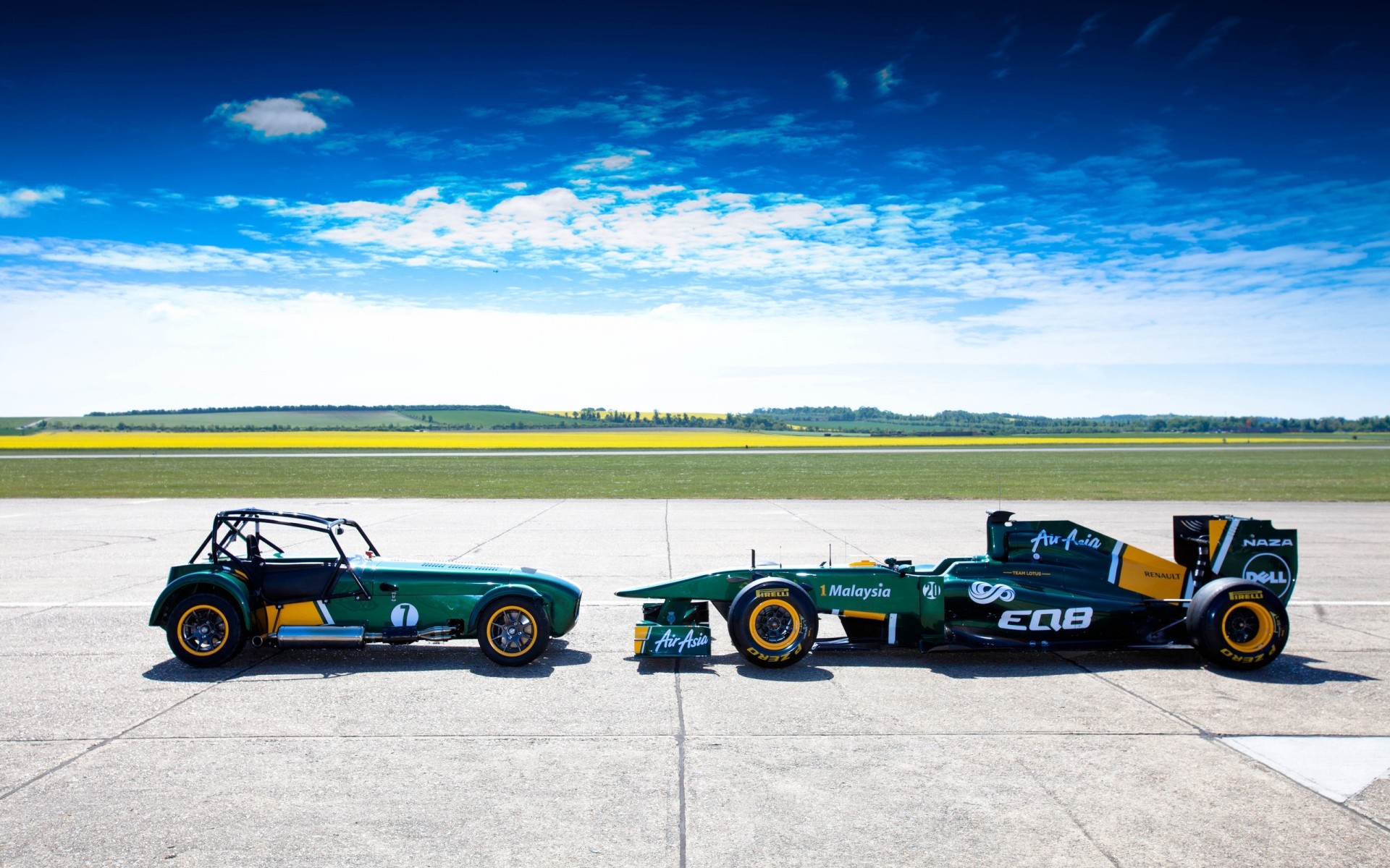 lotus voiture course voiture système de transport concurrence piste championnat lecteur dépêchez-vous rapide pilote sport automobile action moteur roue machine classique voitures sport vitesse