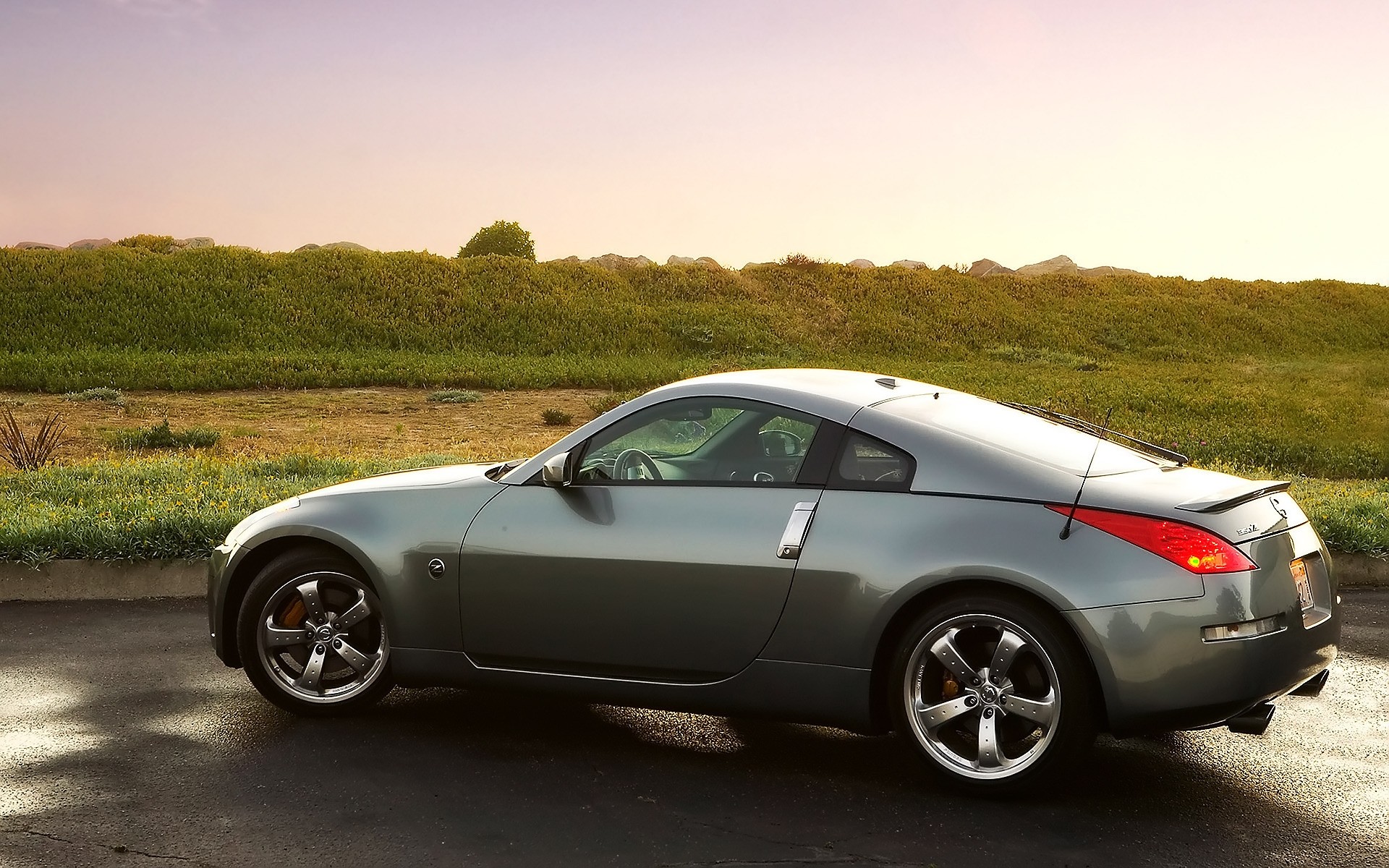 nissan carro carro sistema de transporte automotivo preto rodas asfalto meio-dia apresse-se rápido nissan 350z