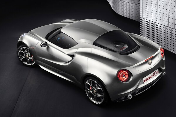 Alfa 4C Concept tył góra