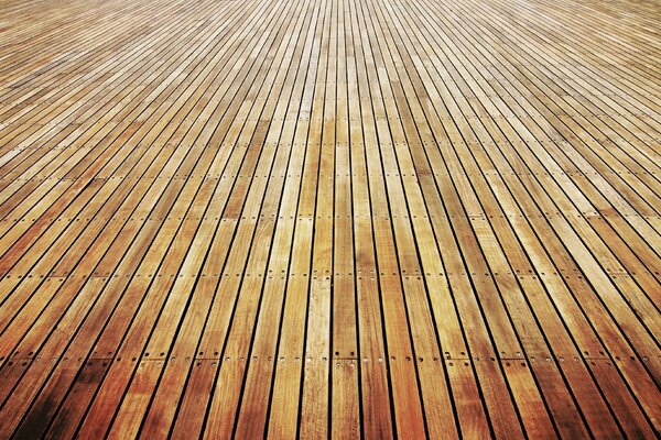 Plancher de bois massif