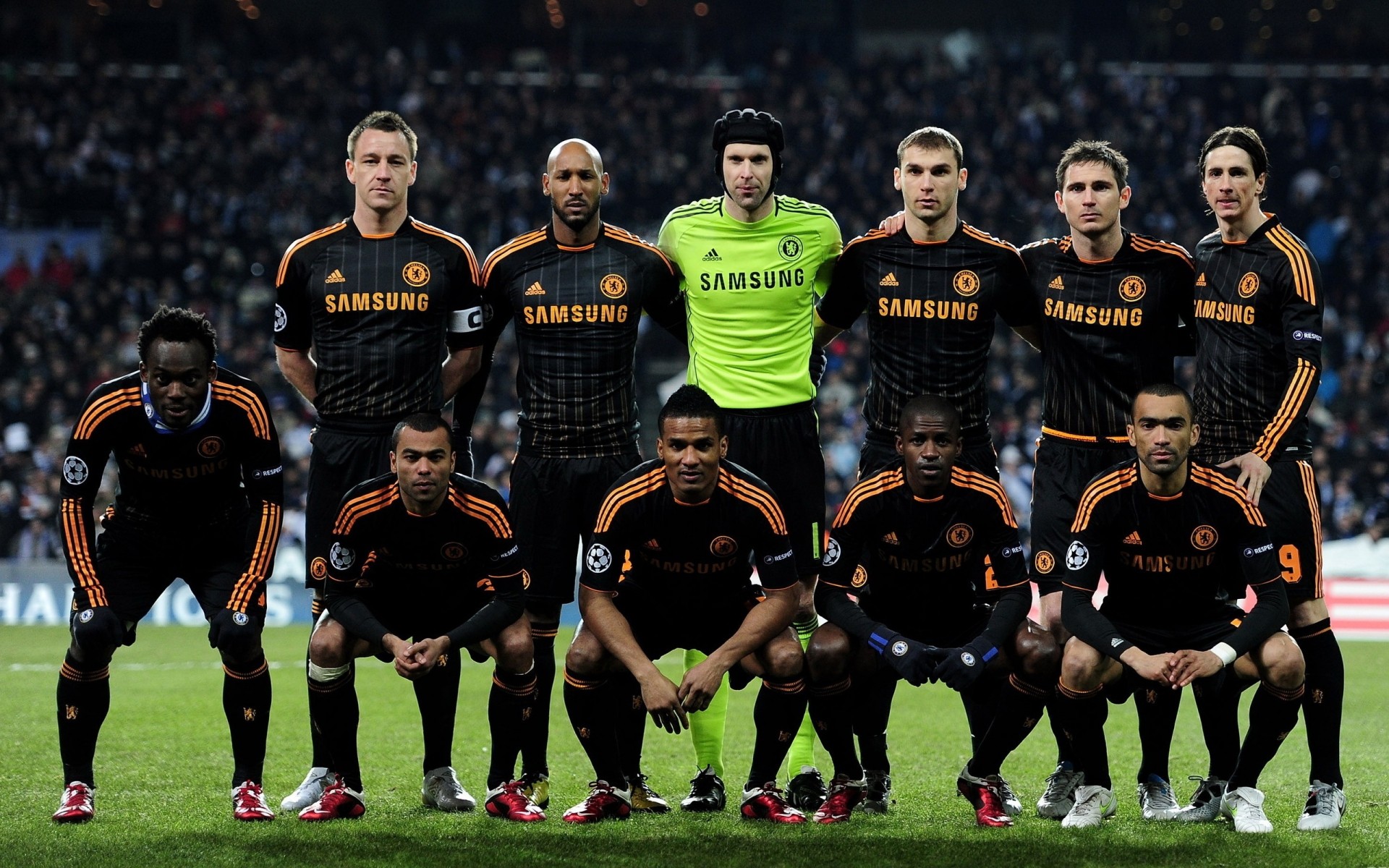 futebol futebol competição rugby atleta roupa vestir estádio uniforme adulto jogo bola equipe londres equipe de futebol imagem