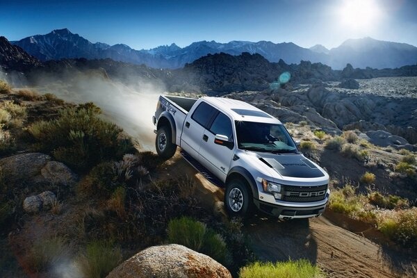 Ford puede correr fuera de la carretera