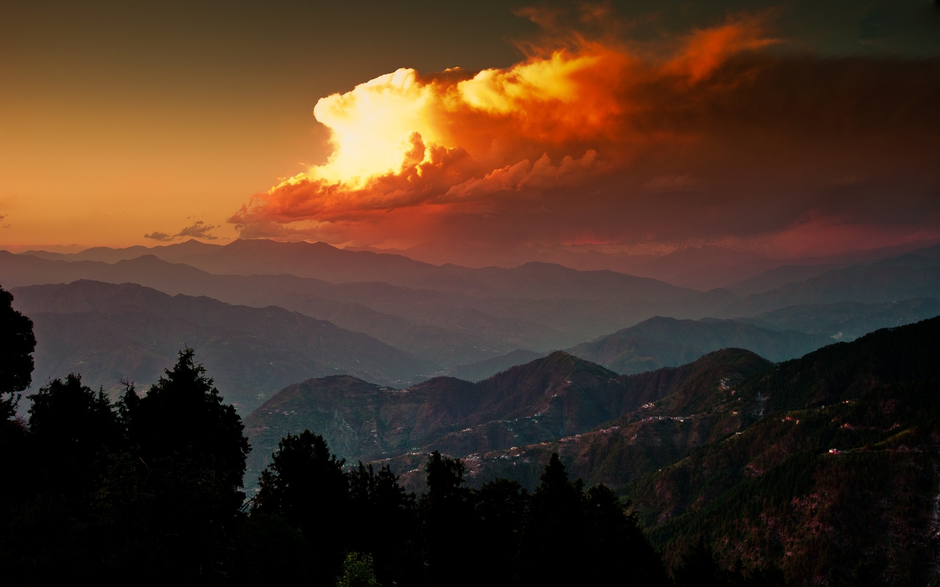 paesaggio tramonto alba montagna sera paesaggio nebbia all aperto natura cielo crepuscolo viaggi montagna foresta