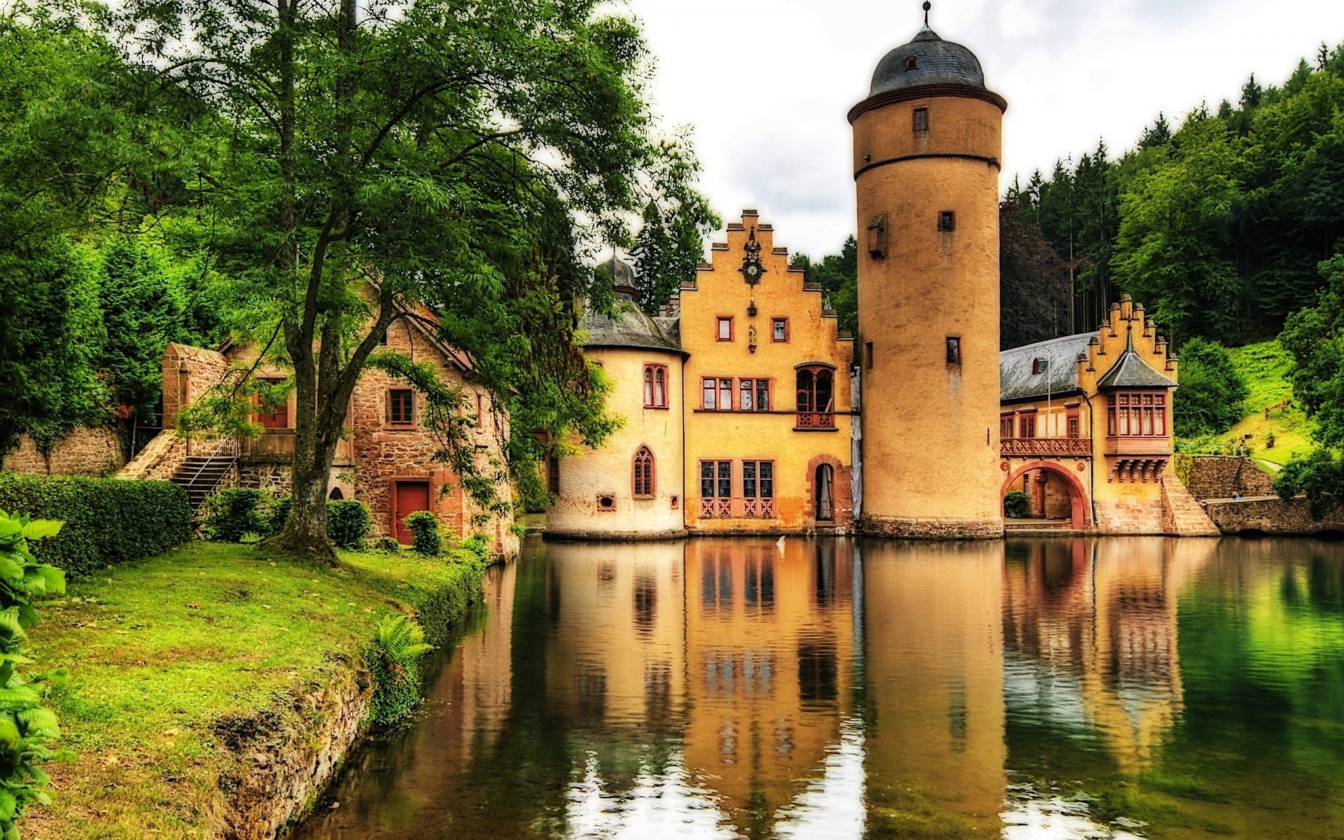 deutschland architektur wasser reisen fluss alt haus gotik schloss im freien kanal haus antike turm brücke see sommer himmel baum tourismus drc natur landschaft