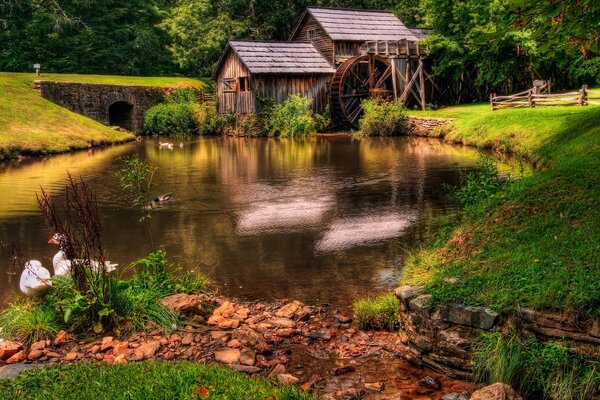 Ländliche Landschaft Wassermühle