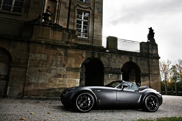 Wiesmann pipistrello nero