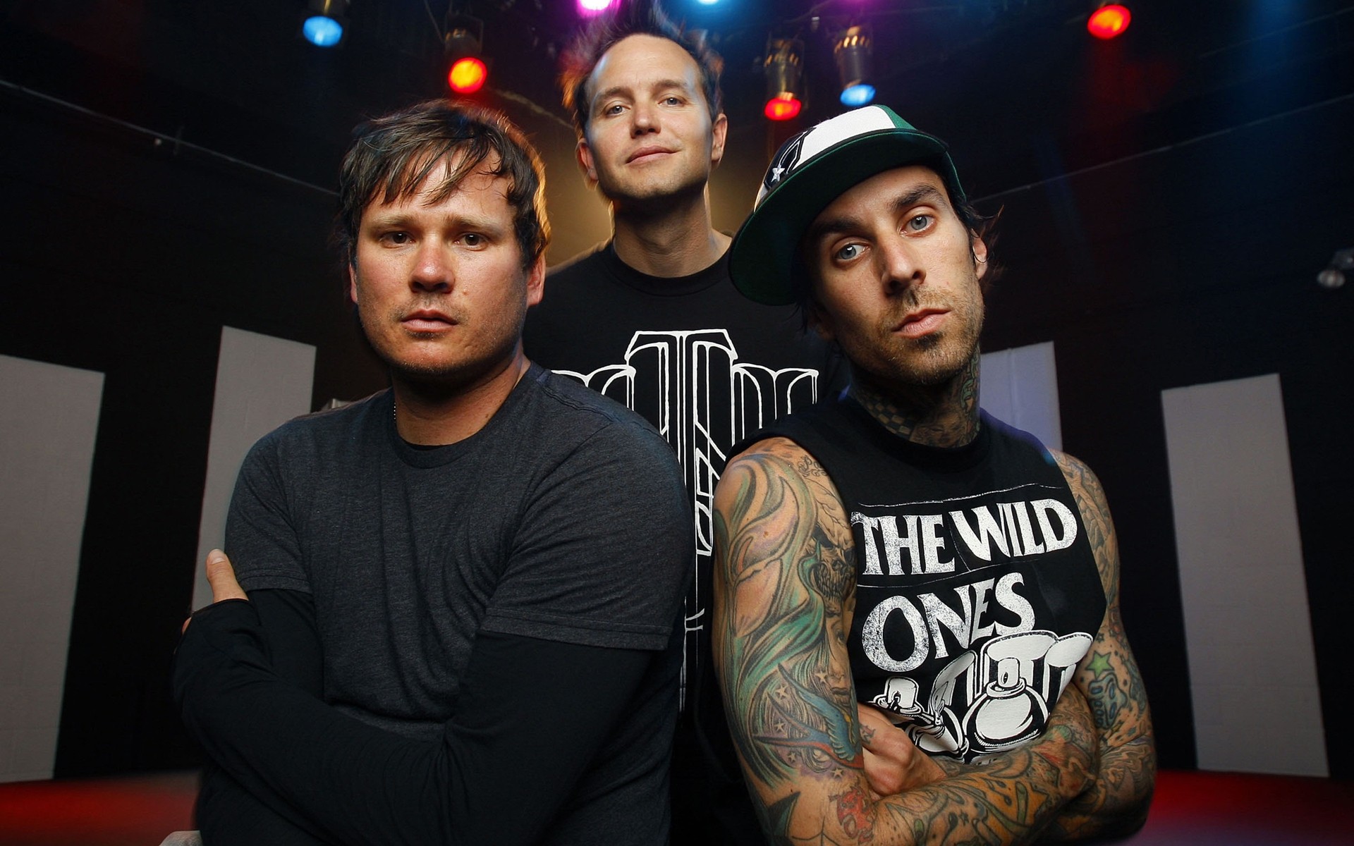 bands music man rock band mark hoppus tom delonge travis barker