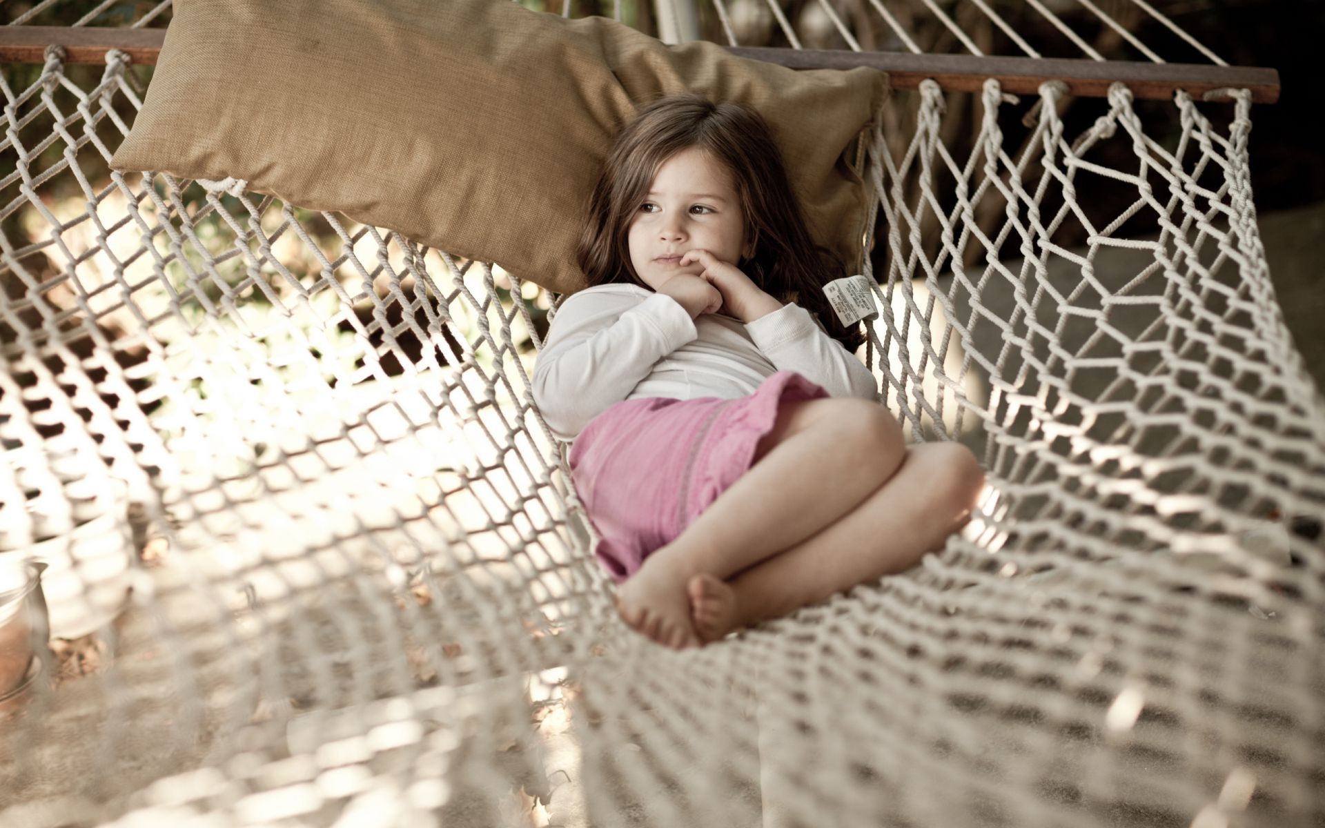children basket hammock girl leisure child woman one relaxation portrait family web lifestyle indoors adult fun beautiful bed cute wicker