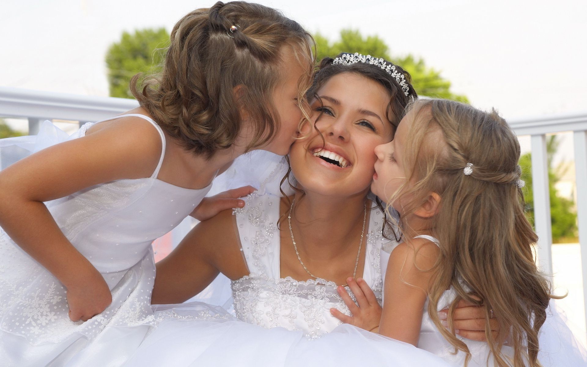 innen- einigkeit liebe frau glück liebe gesichtsausdruck im freien sommer kind familie vergnügen erholung tageslicht vergnügen mädchen jugend erwachsener