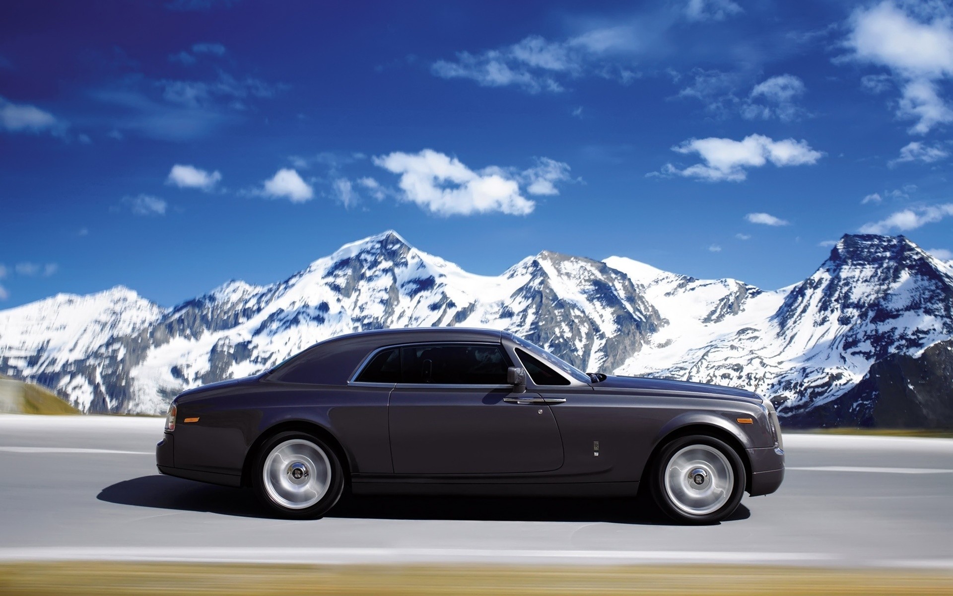 rolls royce auto veicolo sistema di trasporto neve montagna viaggi strada automobile cofano fretta azione