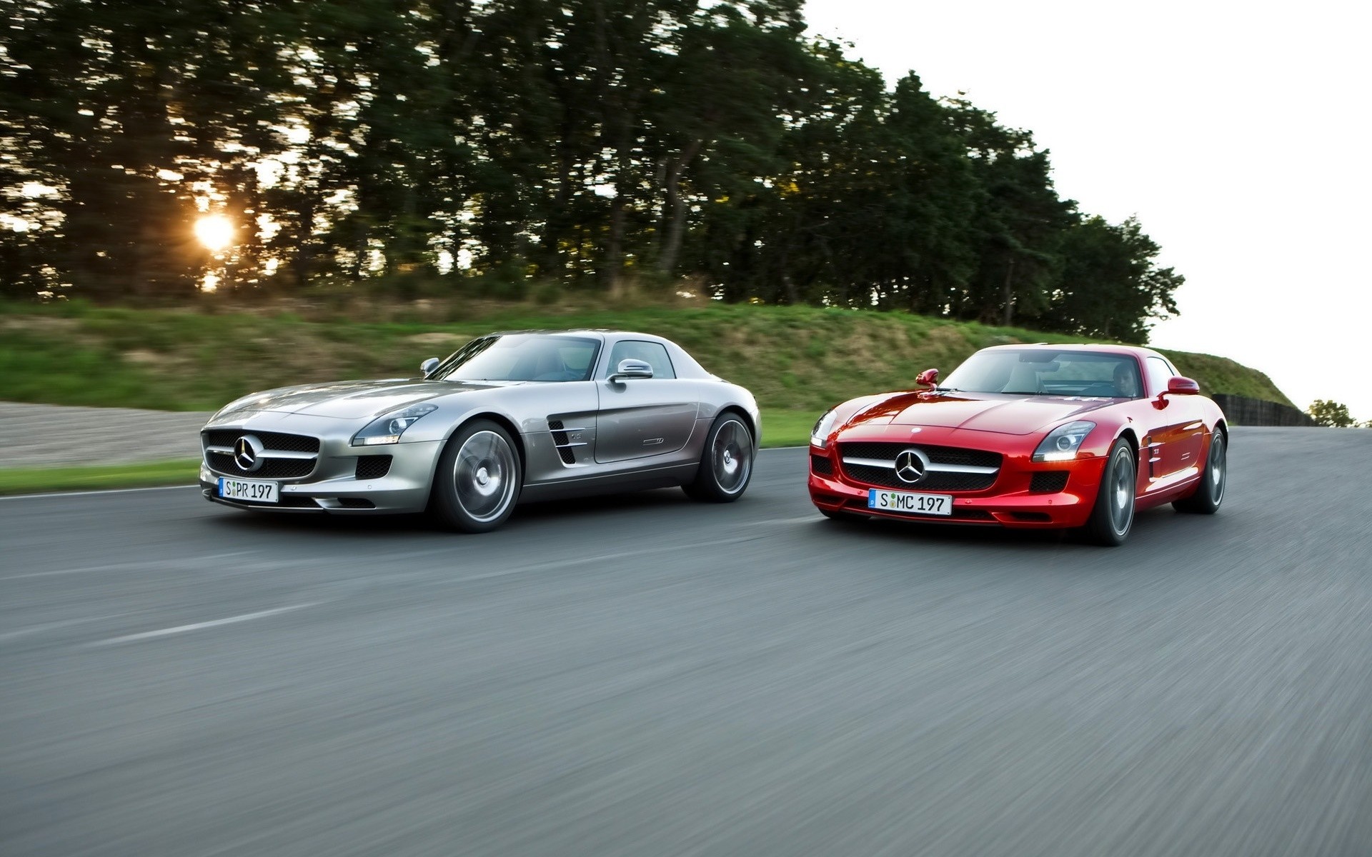 mercedes-benz auto schwarz auto asphalt bürgersteig beeilen sie sich aktion mittag automobil rennen wettbewerb räder fahren straße schnell unschärfe transportsystem coupé mercedes-benz sls sls amg