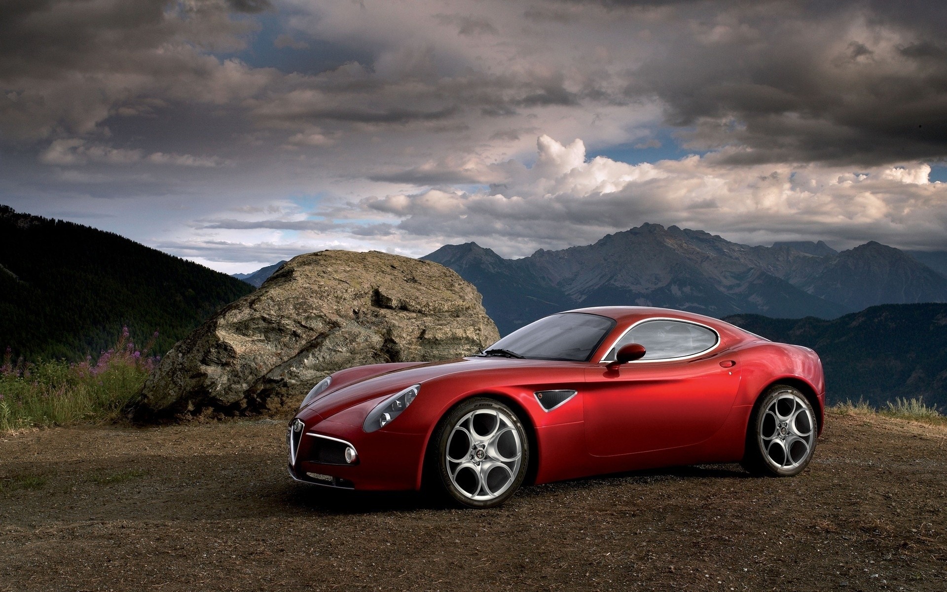 alfa romeo voiture voiture midi dépêchez-vous chernushka système de transport