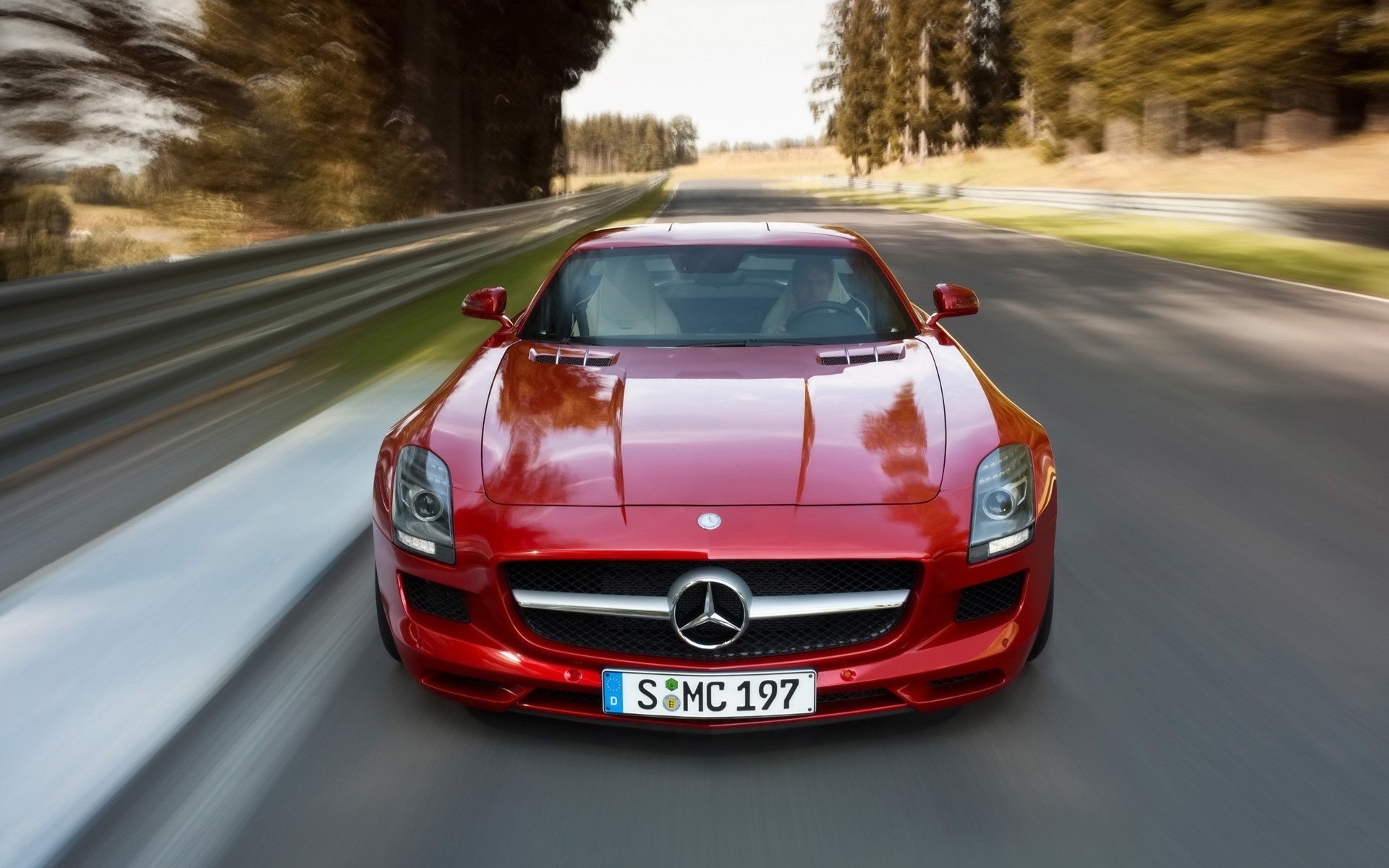 mercedes-benz auto fretta auto asfalto veloce sistema di trasporto sfocatura nigella marciapiede strada disco azione mercedes-benz sls sls amg