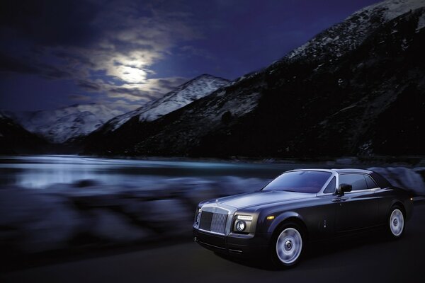 Rolls royce auto da viaggio