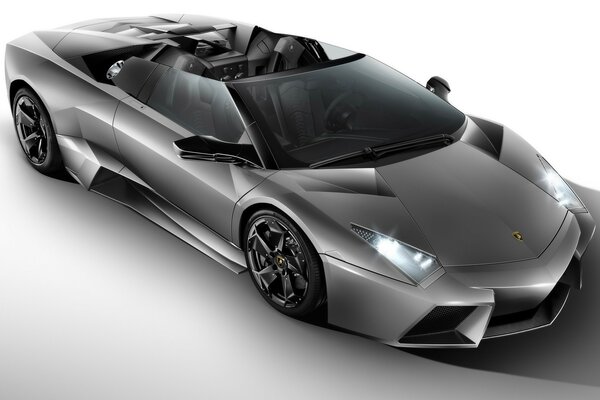 Voiture gris Lamborghini