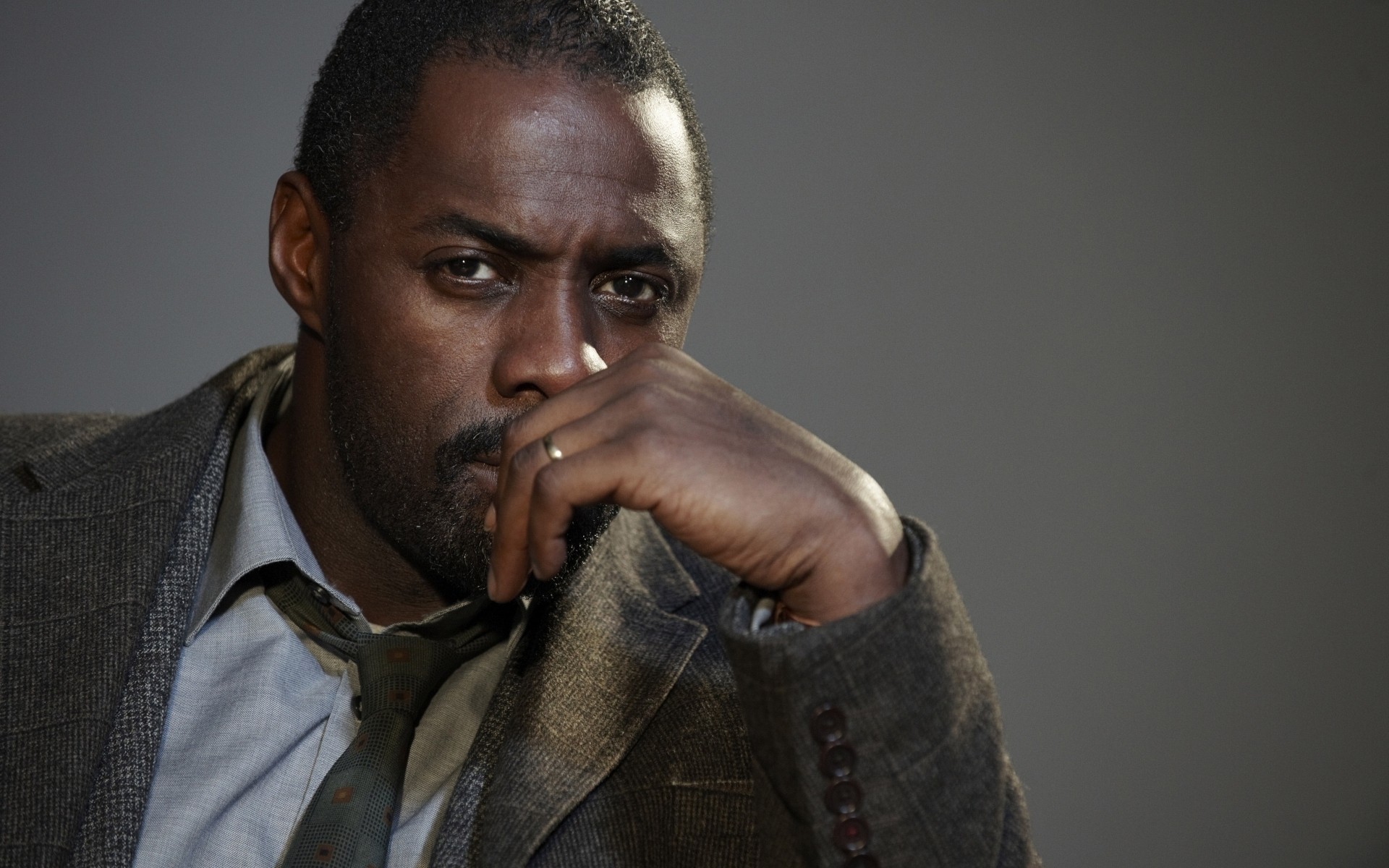 aktorzy człowiek jeden portret dorosły nosić muzyka muzyk mężczyzna idris elba zdjęcie