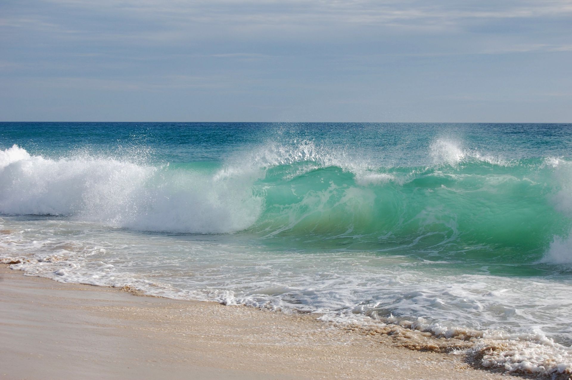 mer et océan surf eau plage mer vague océan été mer mousse sable ciel voyage beau temps soleil paysage splash nature