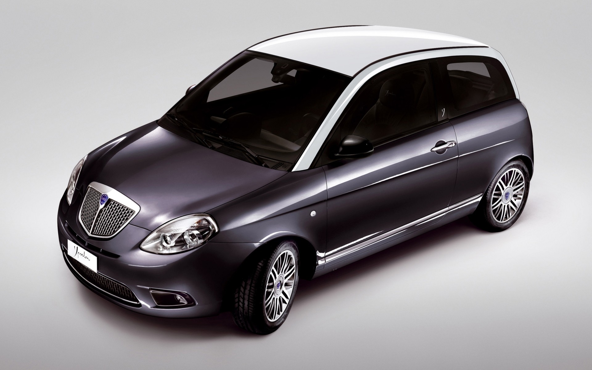 lancia car vehicle automotive wheel sedan transportation system coupe drive fast hood lancia ypsilon