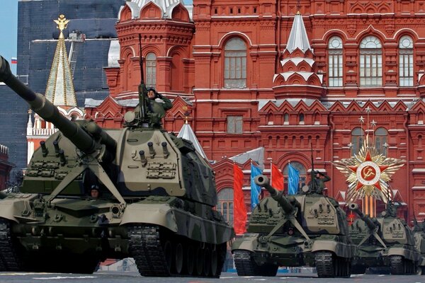 Парад техніка строй площа москва