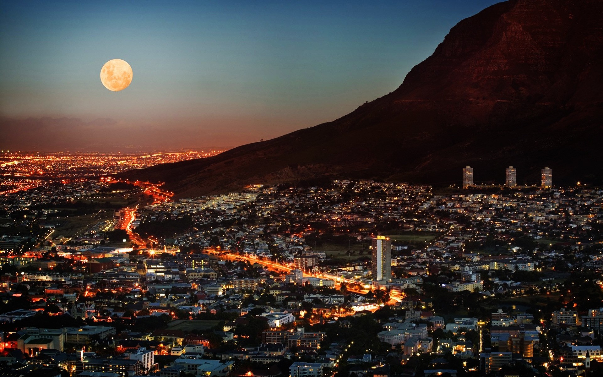 andere städte reisen stadt im freien abend sonnenuntergang wasser architektur kapstadt metropole wolkenkratzer mond licht himmel