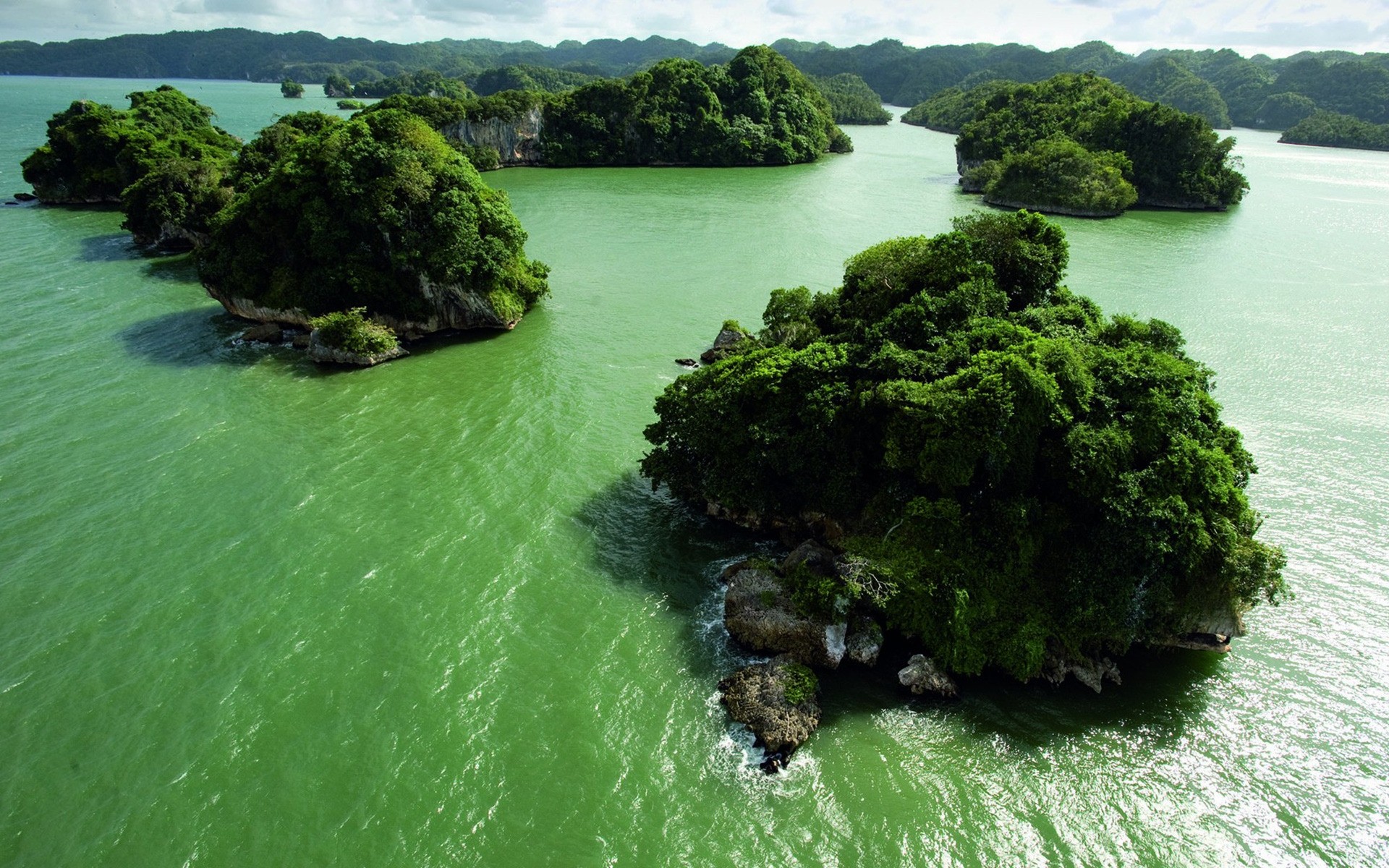 paysage eau voyage nature paysage à l extérieur arbre rivière mer été lac scénique ciel vert îles