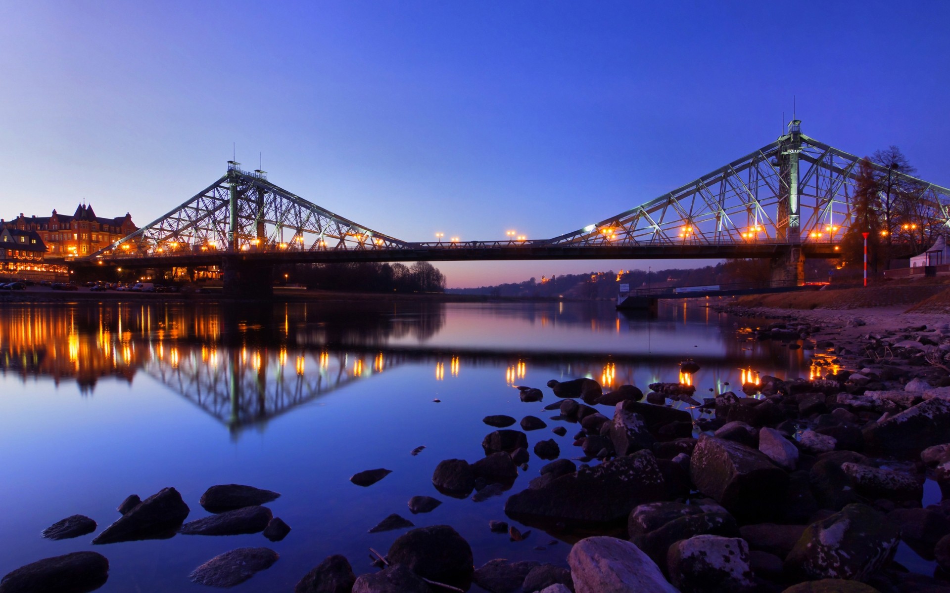 germania ponte acqua tramonto viaggi sera fiume sistema di trasporto architettura alba ponte sospeso crepuscolo costruzione cielo auto città mare luce riflessione meraviglia blu wunder pietre notte luce paesaggio sfondo