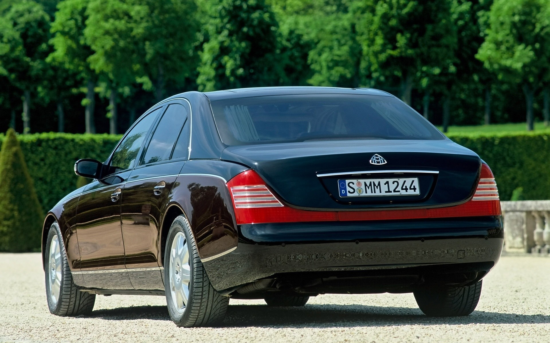 maybach автомобиль автомобиль транспортная система колеса диск спешите асфальт быстро на открытом воздухе дорога