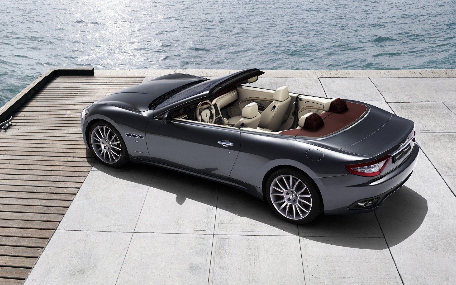 maserati vehicle car transportation system convertible drive wheel luxury maserati grancabrio