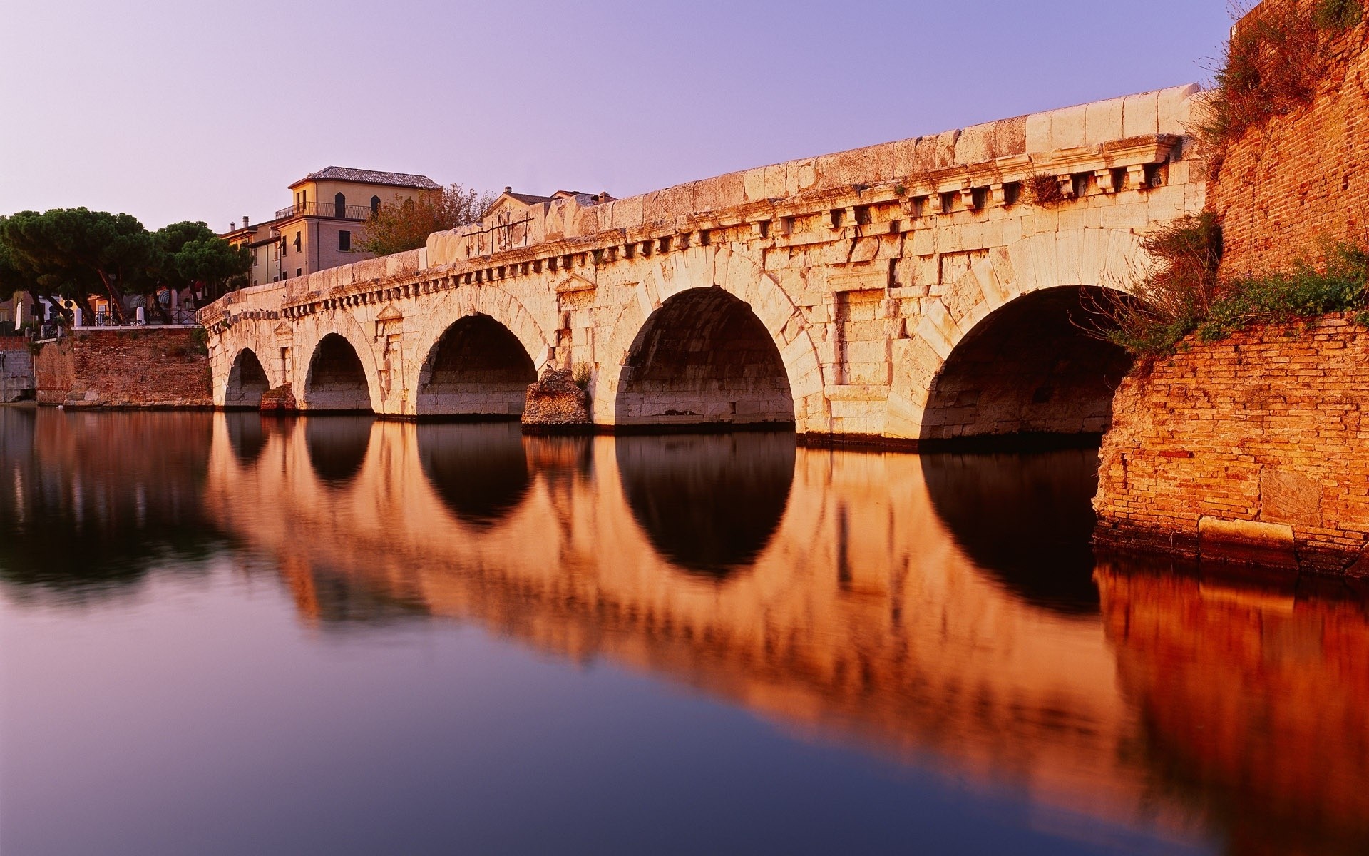 italien architektur reisen wasser brücke fluss haus himmel alt reflexion stadt antiker bogen im freien tourismus historisch sehenswürdigkeit