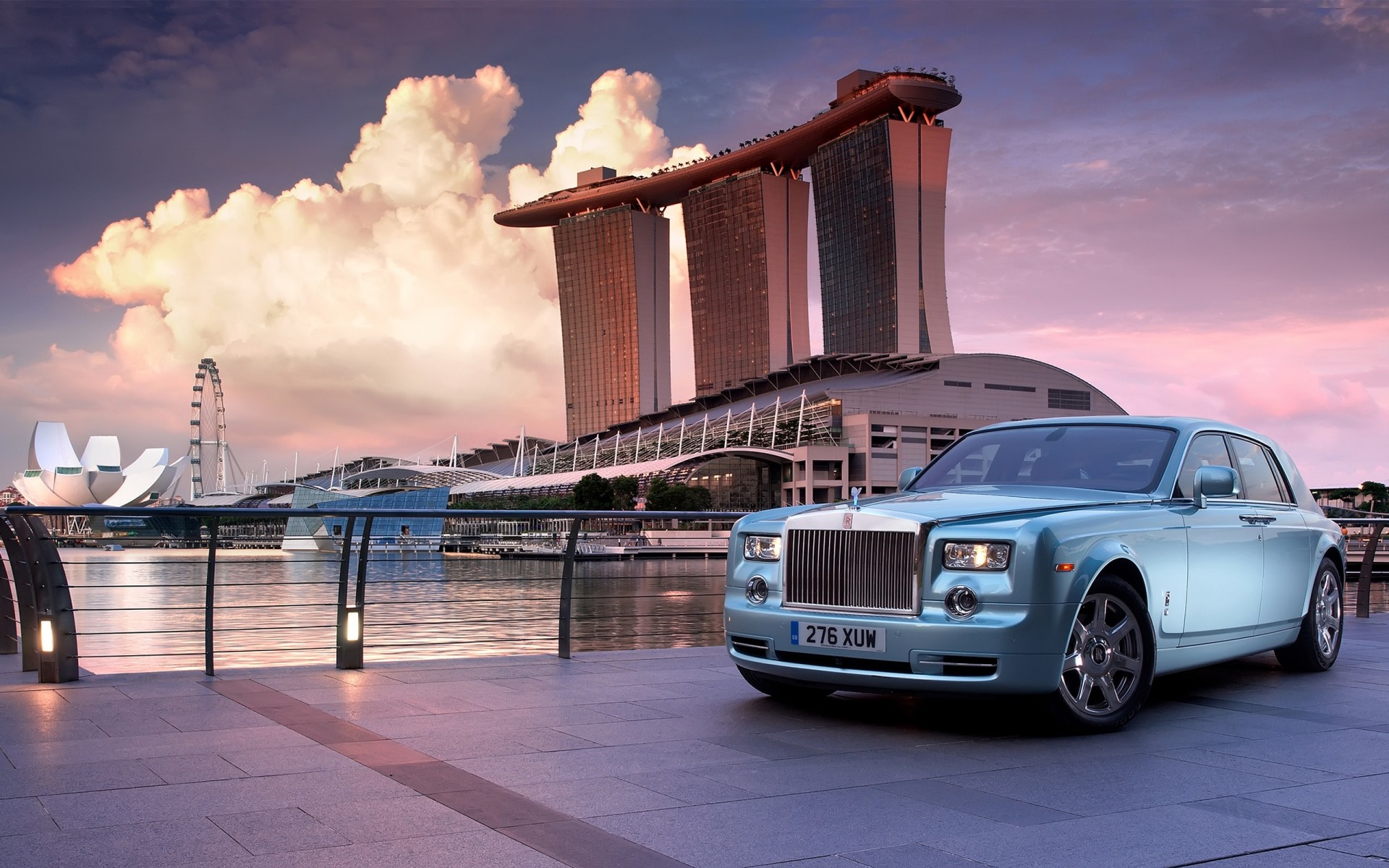 rolls royce auto architektur reisen transportsystem wasser brücke stadt sonnenuntergang himmel auto haus dämmerung im freien innenstadt geschäft städtisch