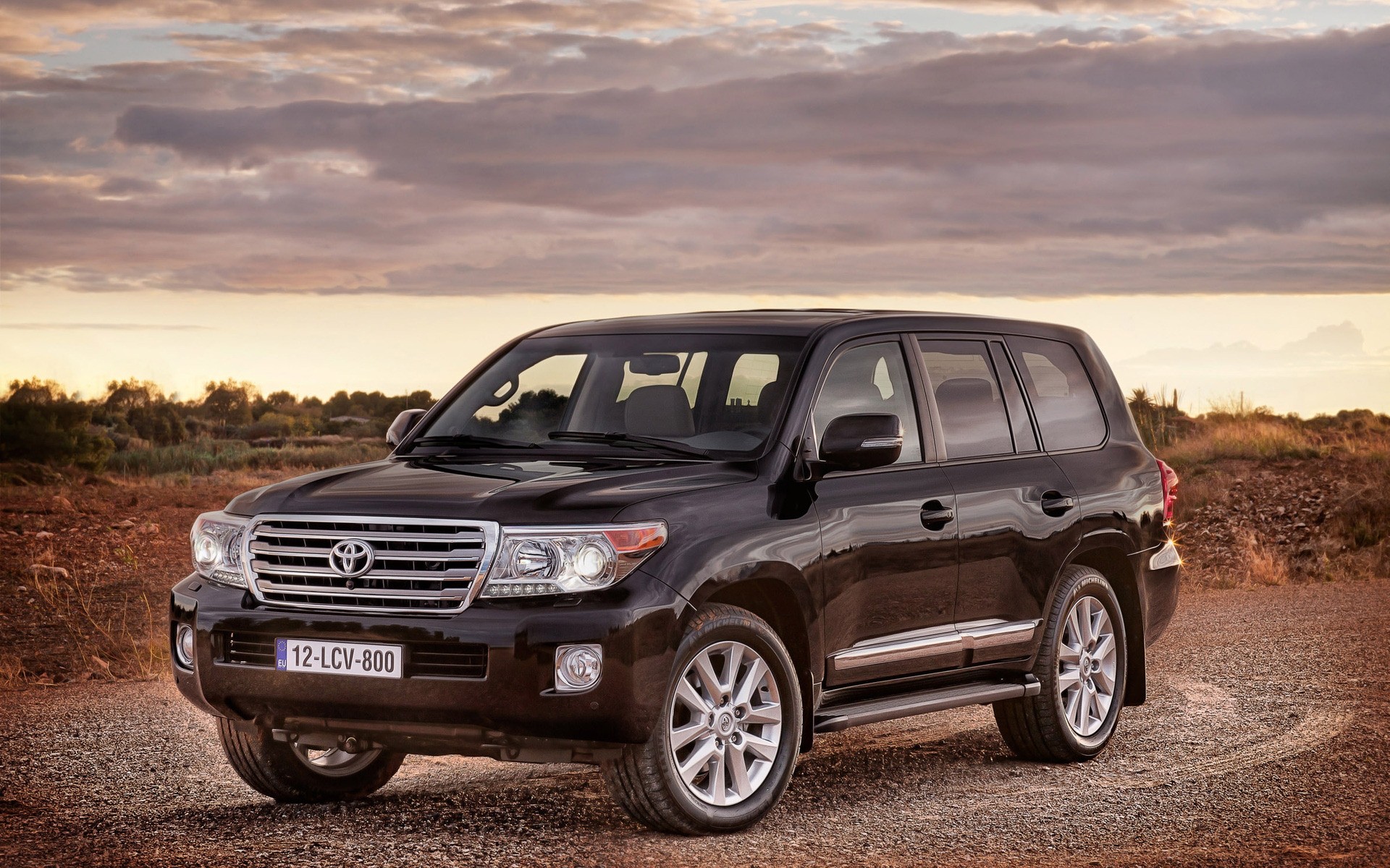 toyota voiture voiture automobile coucher de soleil