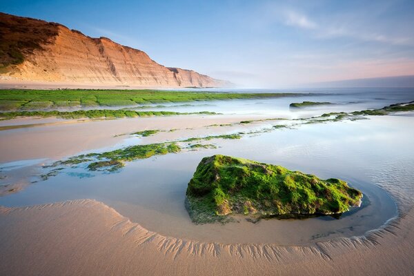 Удивительное море. Высокие горы