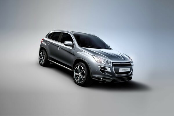 Carro Peugeot 4008 dianteiro