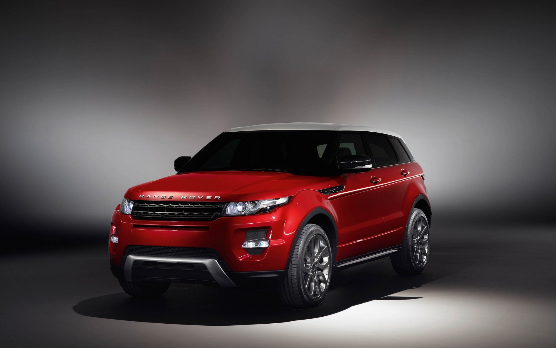 range rover auto auto automobile nigella ruote veloce azione asfalto fretta marciapiede sfocatura mezzogiorno disco sistema di trasporto cofano coupé