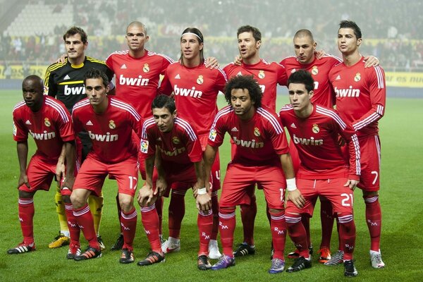 Foto del equipo de fútbol en el estadio