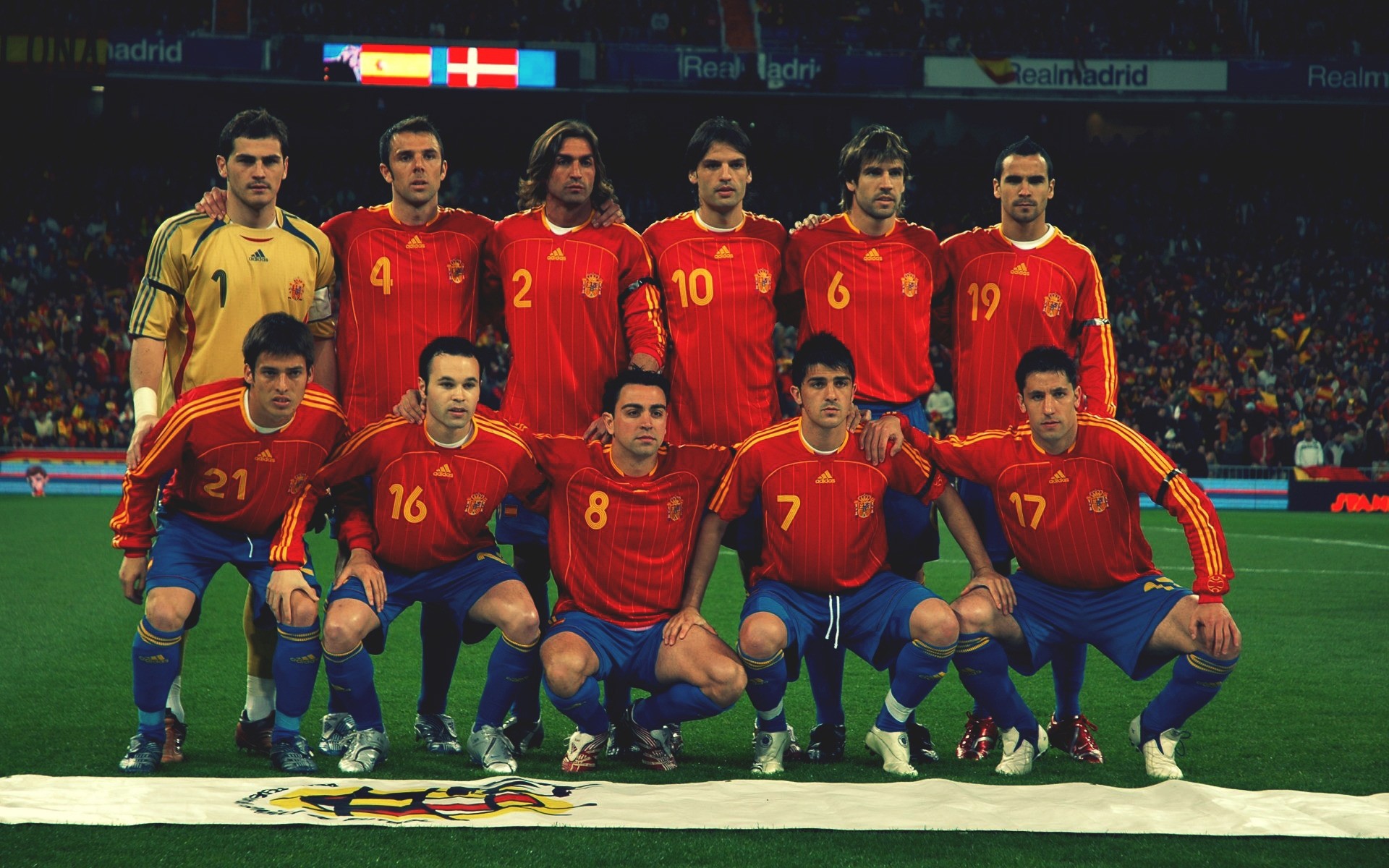 fútbol fútbol competición estadio partido hombre atleta pelota juego adulto acción copa meta equipo deporte real españa