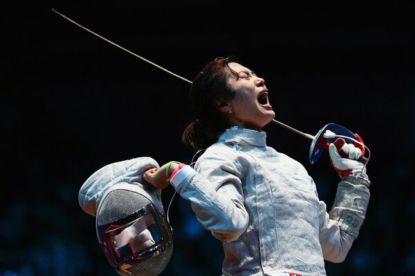 Olympic Games fencing girl screams