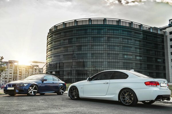 Bmw м3 белый и синий цвета победы