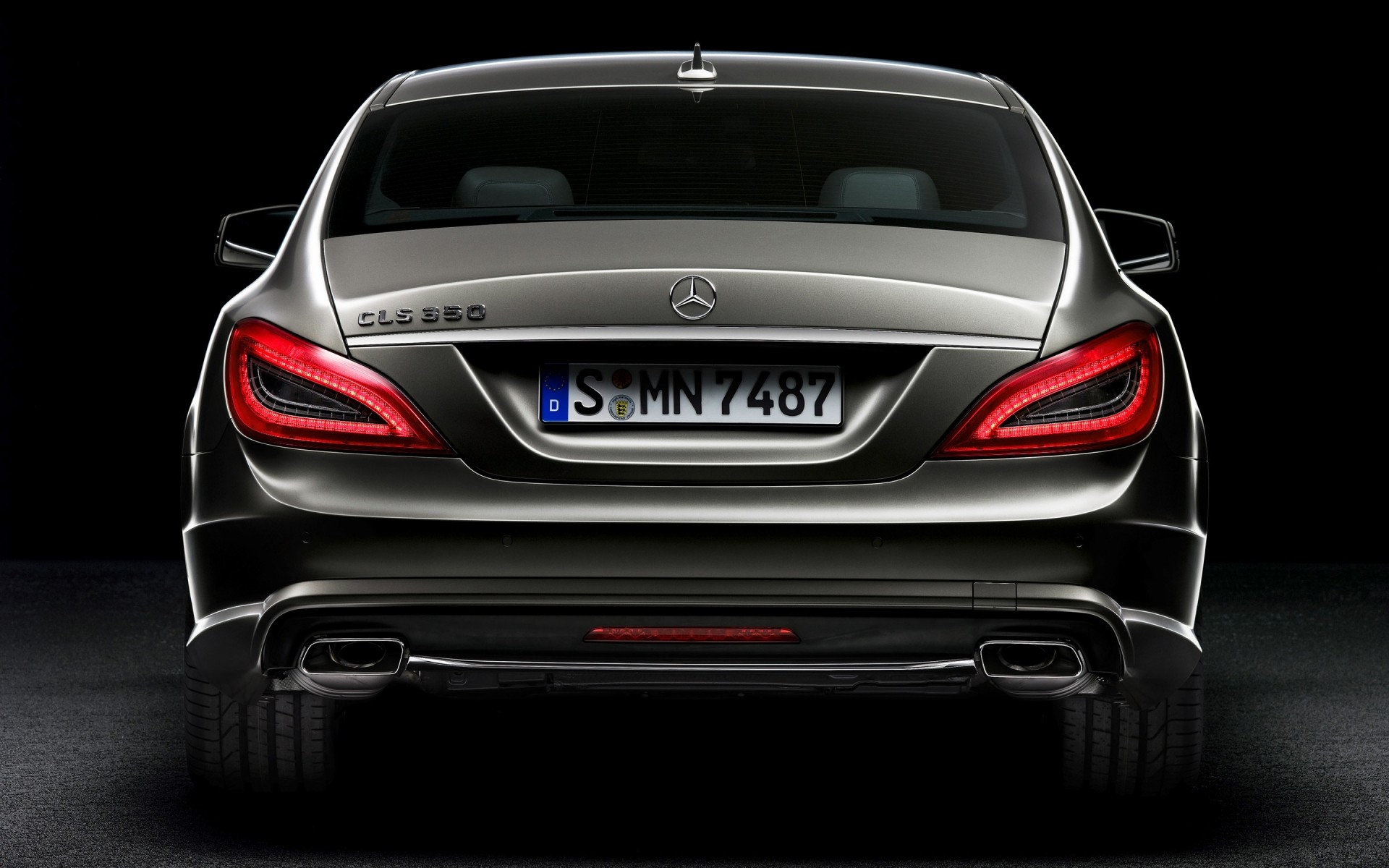 mercedes-benz voiture voiture automobile rapide roues système de transport lecteur puissance mercedes benz cls