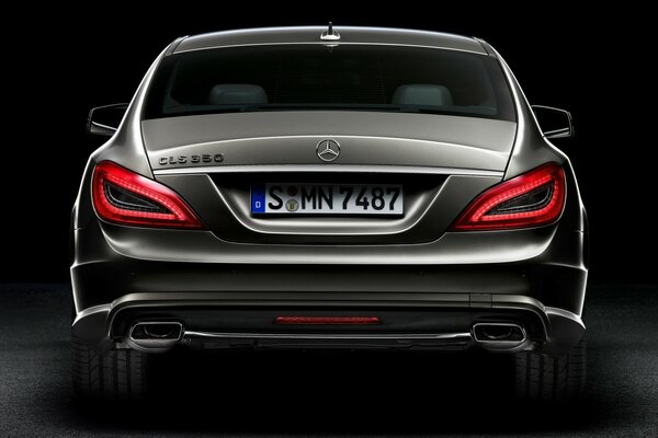 Photo of a black Mercedes on a black background