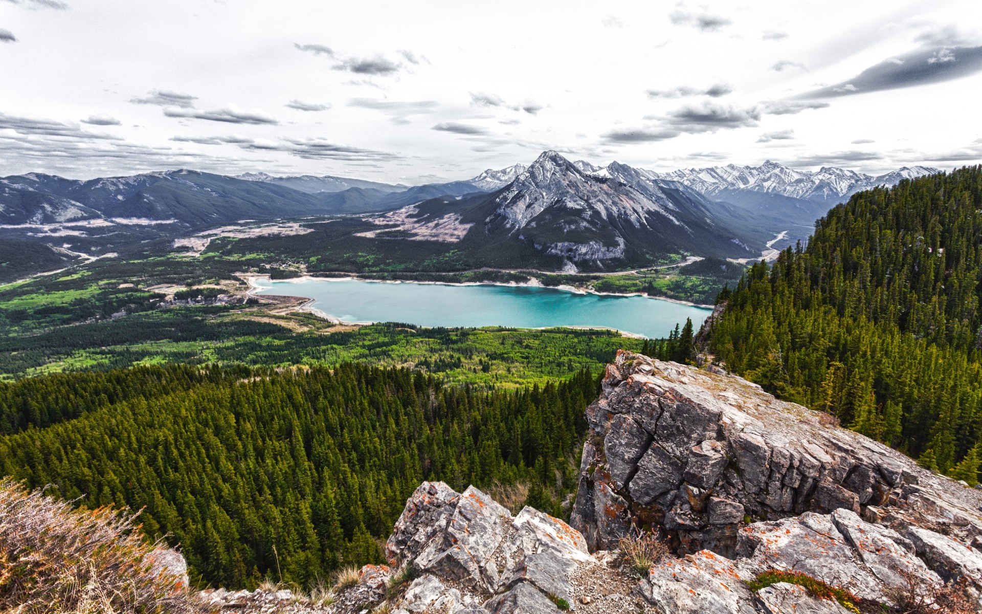 other city mountain landscape travel water nature sky outdoors scenic rock snow lake summer valley tourism mountain peak background