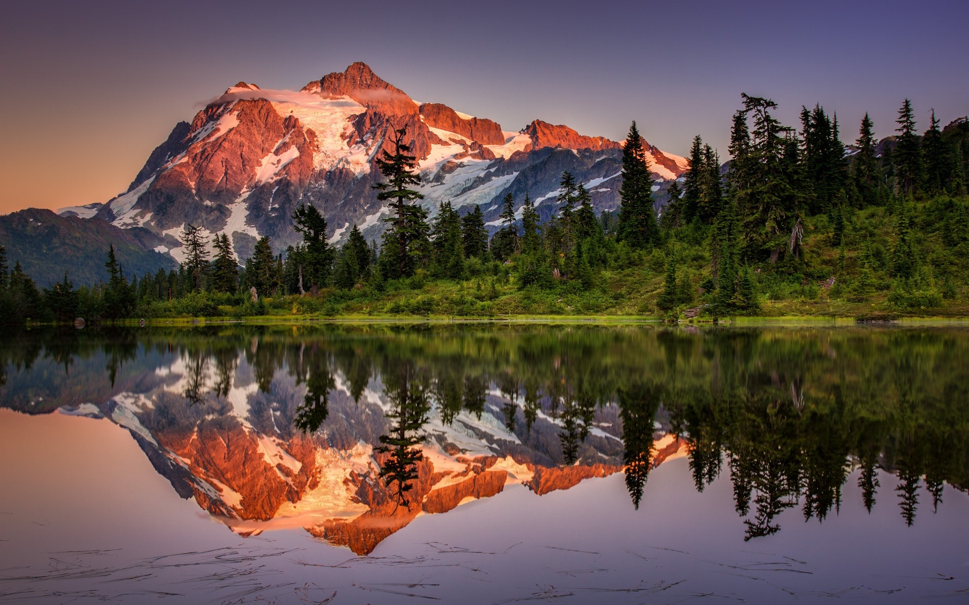 paesaggio riflessione lago scenico montagna alba pinnacle neve paesaggio acqua all aperto tramonto sera luce del giorno valle maestoso viaggi trekking natura montagna alberi foresta cielo