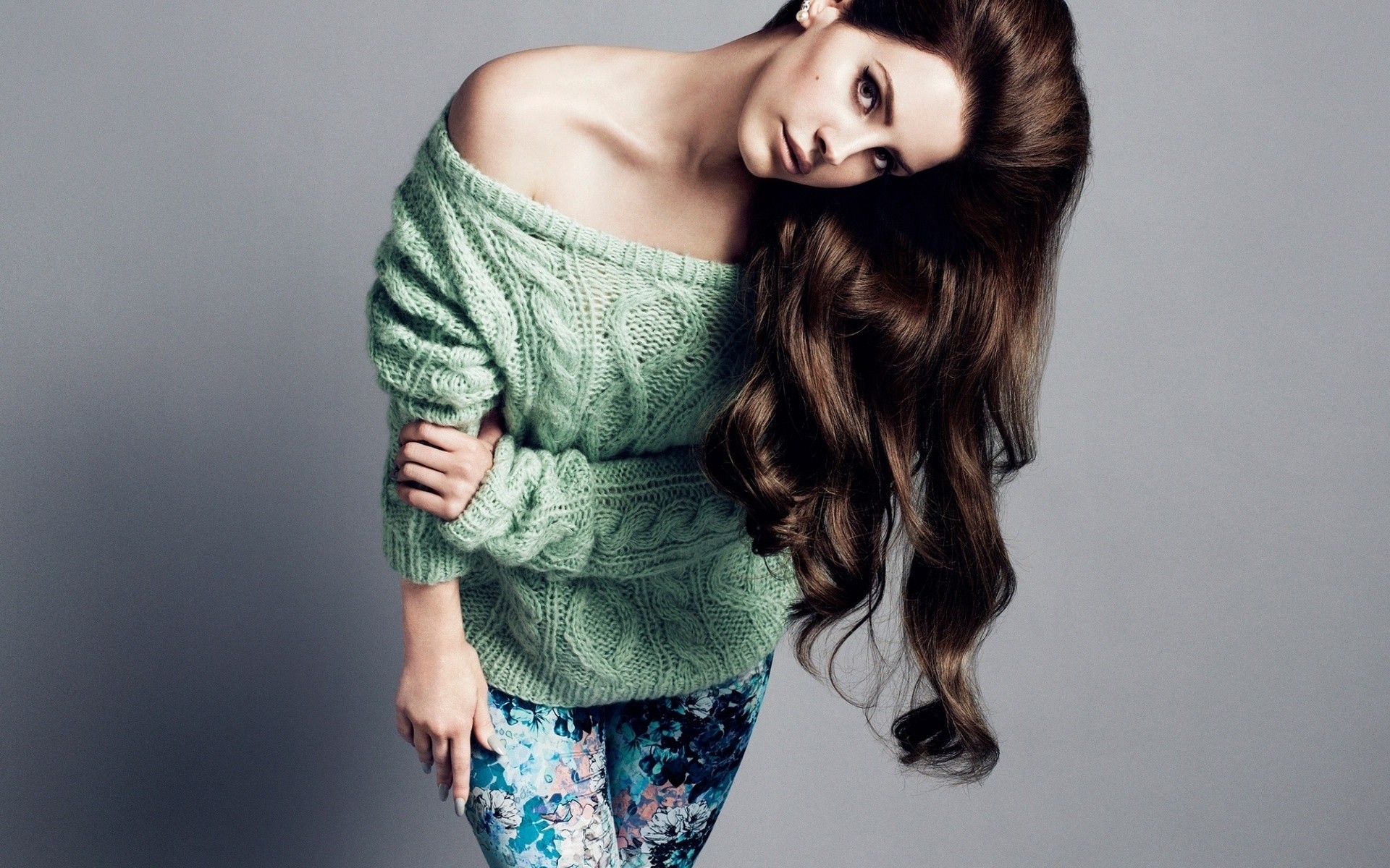 Lana Del Rey Hair Style Phone Wallpapers