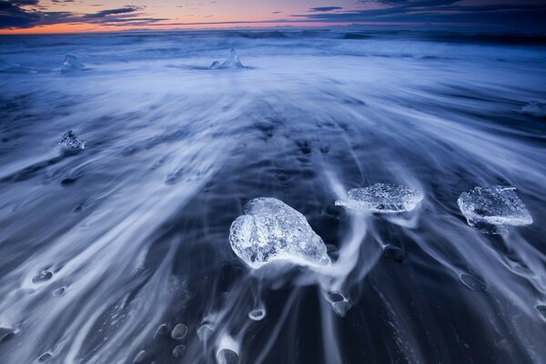 Un phénomène extraordinaire à la surface de la mer