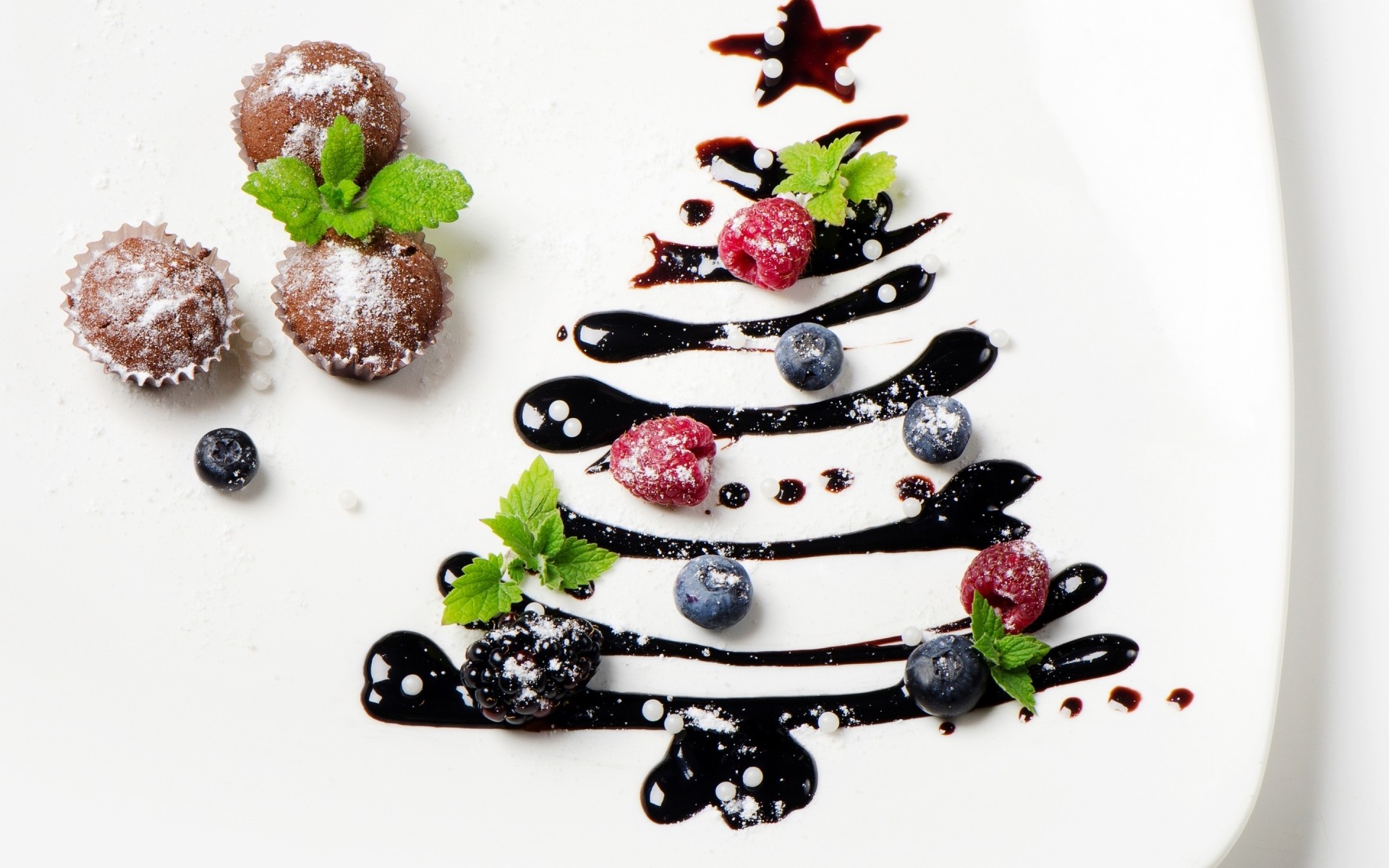 christmas food sweet fruit berry cream epicure plate desktop chocolate sweets decoration