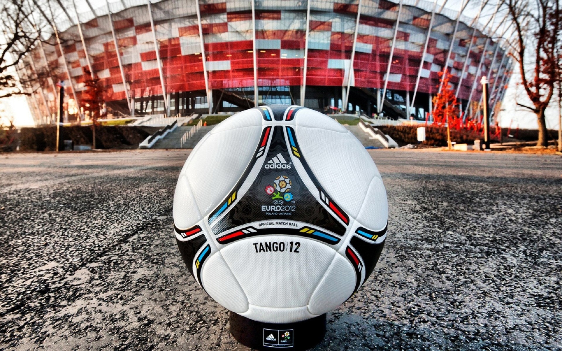 futebol futebol competição campeonato esporte cidade urbano estádio jogos ação ao ar livre bola 2012 tango euro