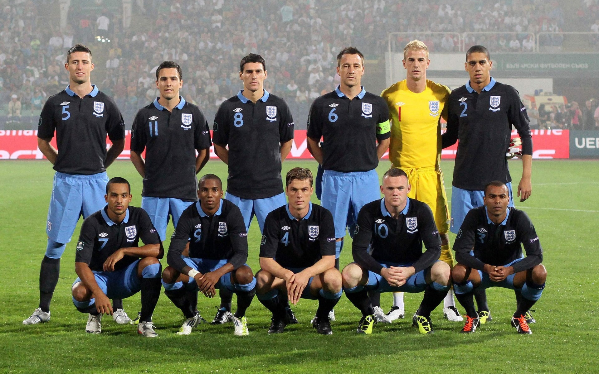 fútbol fútbol competencia rugbi partido estadio equipo atleta futbolista desgaste uniforme hombre pelota balón de fútbol juegos estrellas rooney inglaterra